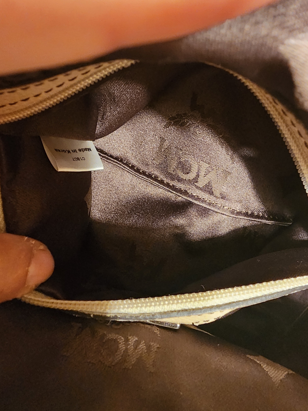 MCM cream leather Boston satchel featuring silver-toned hardware - Picture 15 of 16
